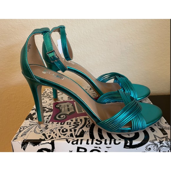 NEW -Brash Metallic Turquoise Blue Odessa Heels - Sz 9.5 - Picture 1 of 11
